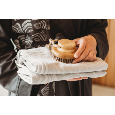 Prírodné okrúhla kefa na telo do suny