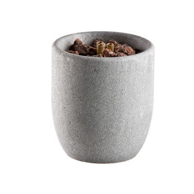 Hukka fontána medzi kameňmi veľká mastenec