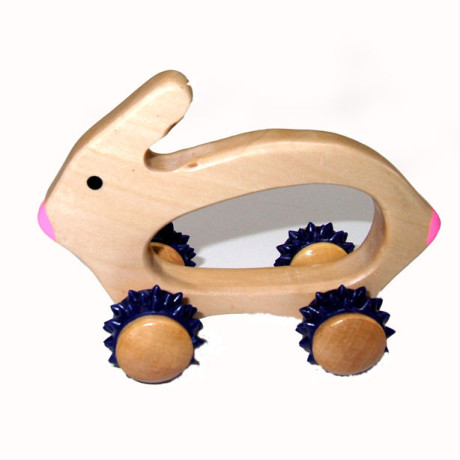 Masážny zajac do sauny drevený