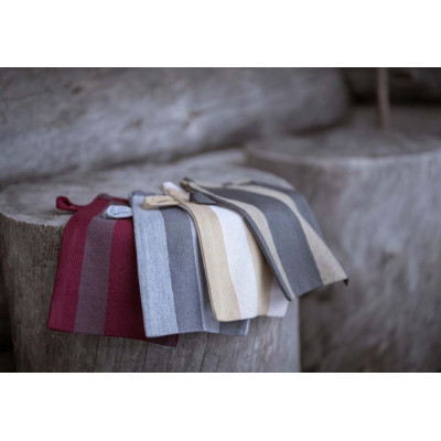 Rento žínka do sauny na pařezu